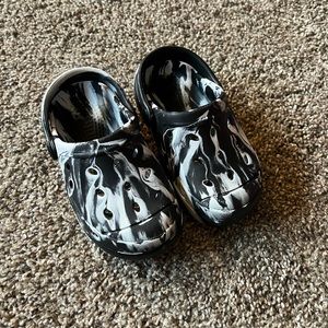 Kidgets slip on shoes